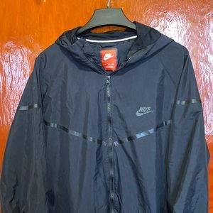 Men’s Nike Windbreaker